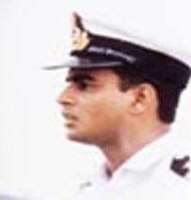 He also appeared on the small screen and in commercials in 1996. He appeared in TV series Banegi Apni Baat, Sea Hawks and more before getting fame fro